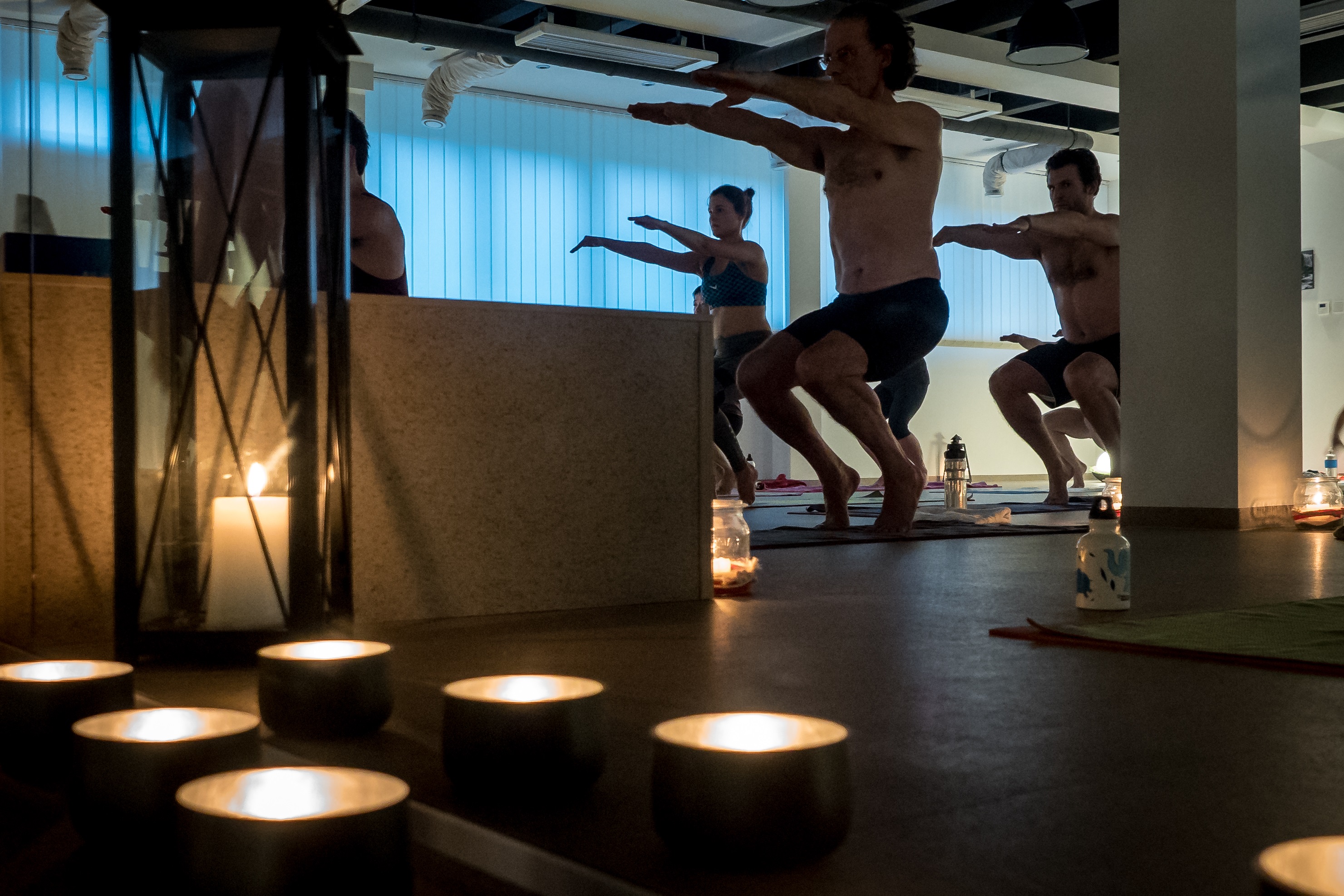 OLYMPUS DIGITAL CAMERA Bikram Eschborn Hot Yoga bei 38°C